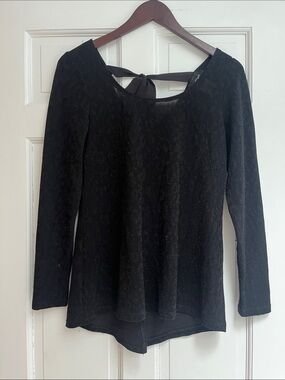 Black Long-Sleeve Tie-Back Women's Top by